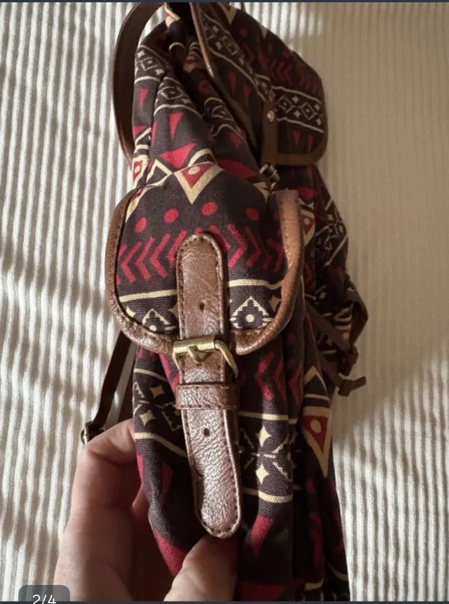 Se regala: Mochila. En Mostoles. Publicado por Ana.