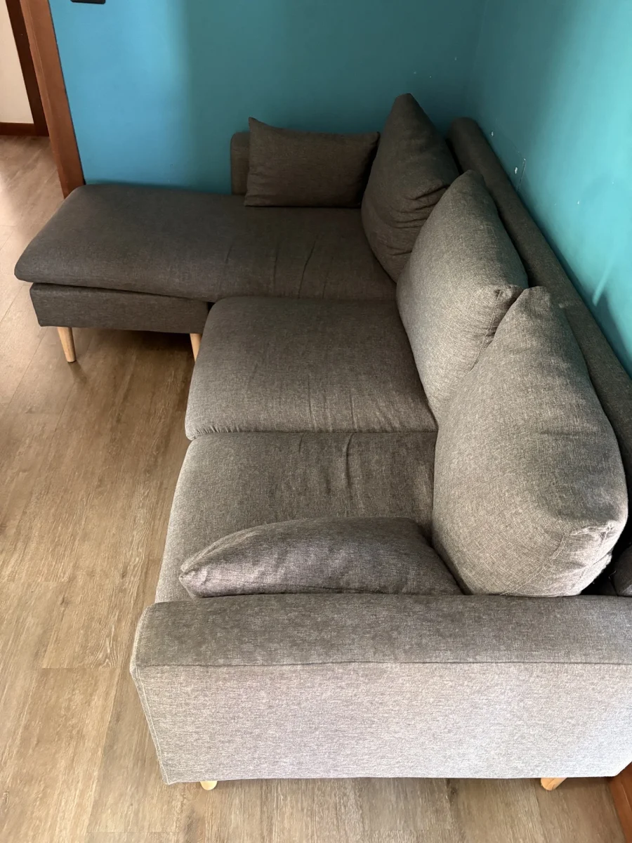 regalo divano. Foto 2 di 2.