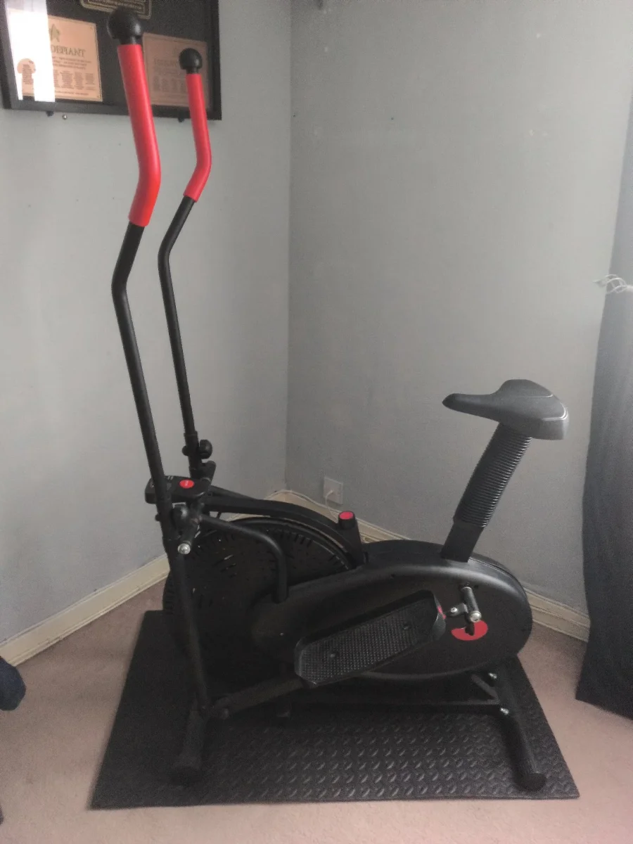 Giving away: xerfit cross trainer and bike.. In Elgin. Posted by Vallancem.