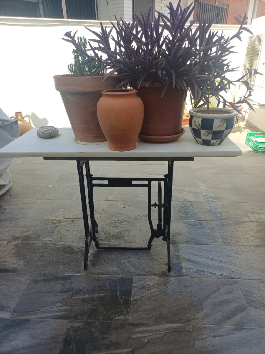 Se regala: Regalo mesa de jardín. En Aldaia. Publicado por Alfonso.