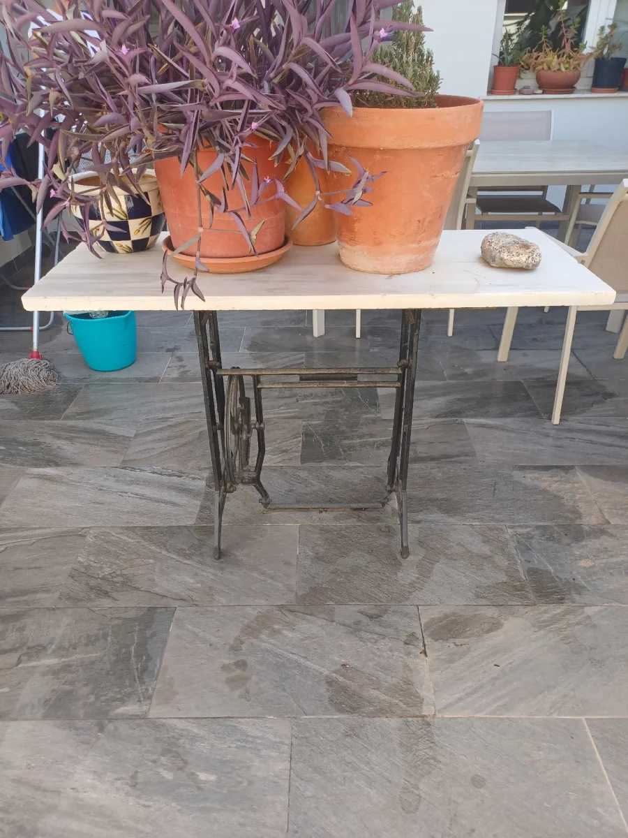 Regalo mesa de jardín. Foto 3 de 3.