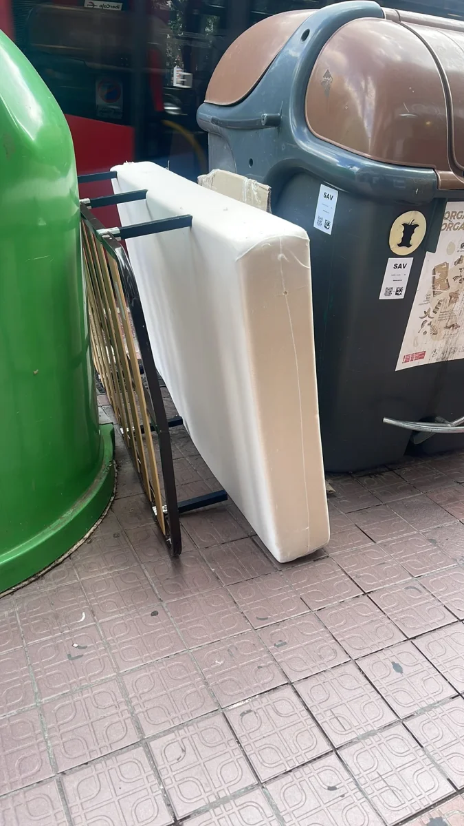 Encontrado: cama. En València. Publicado por Yuly.